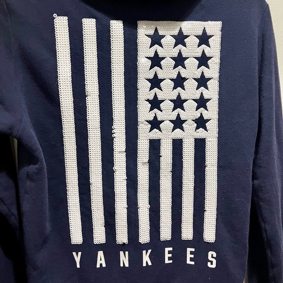 PINK VS sequins Yankees sweatshirt with hoodie - Picture 11 of 11